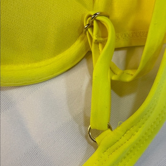 No Boundaries 2 Piece Bikini, Yellow top, High Cut Floral Neon Accents Bottoms - Picture 5 of 9